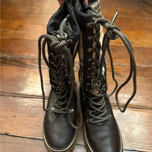 Pajar Snow Boots - Picture 4 of 5